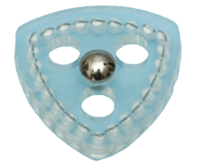 Improved Triangular Sieve Cleaner With Nylon Brush